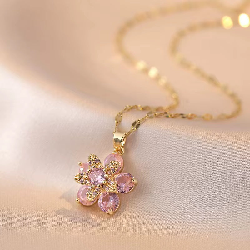 Elevate Your Style with the Light Luxury Gold Spin Zircon Flower Pendant Necklace - Perfect for Any Occasion!
