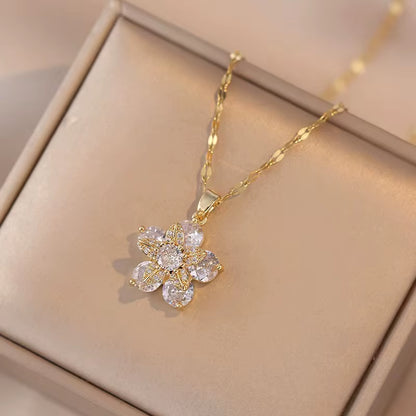 Elevate Your Style with the Light Luxury Gold Spin Zircon Flower Pendant Necklace - Perfect for Any Occasion!