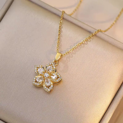 Elevate Your Style with the Light Luxury Gold Spin Zircon Flower Pendant Necklace - Perfect for Any Occasion!