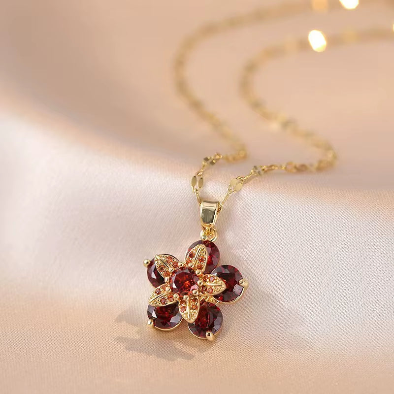 Elevate Your Style with the Light Luxury Gold Spin Zircon Flower Pendant Necklace - Perfect for Any Occasion!